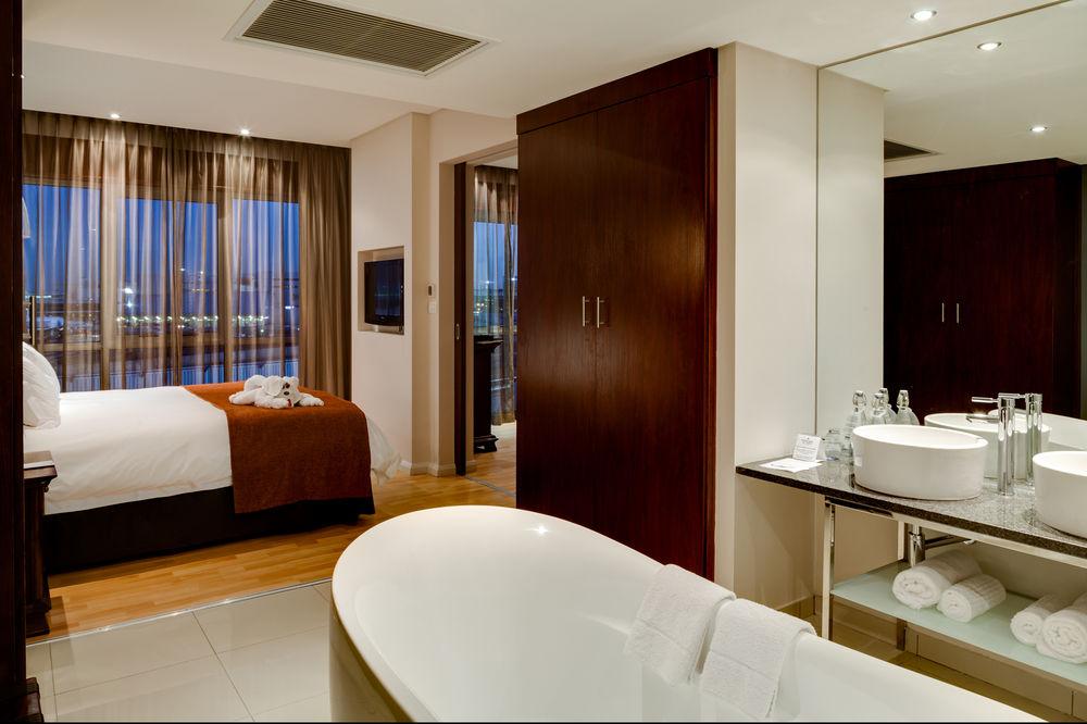 Protea Hotel By Marriott Transit O.R. Tambo Airport Kempton Park Exteriér fotografie