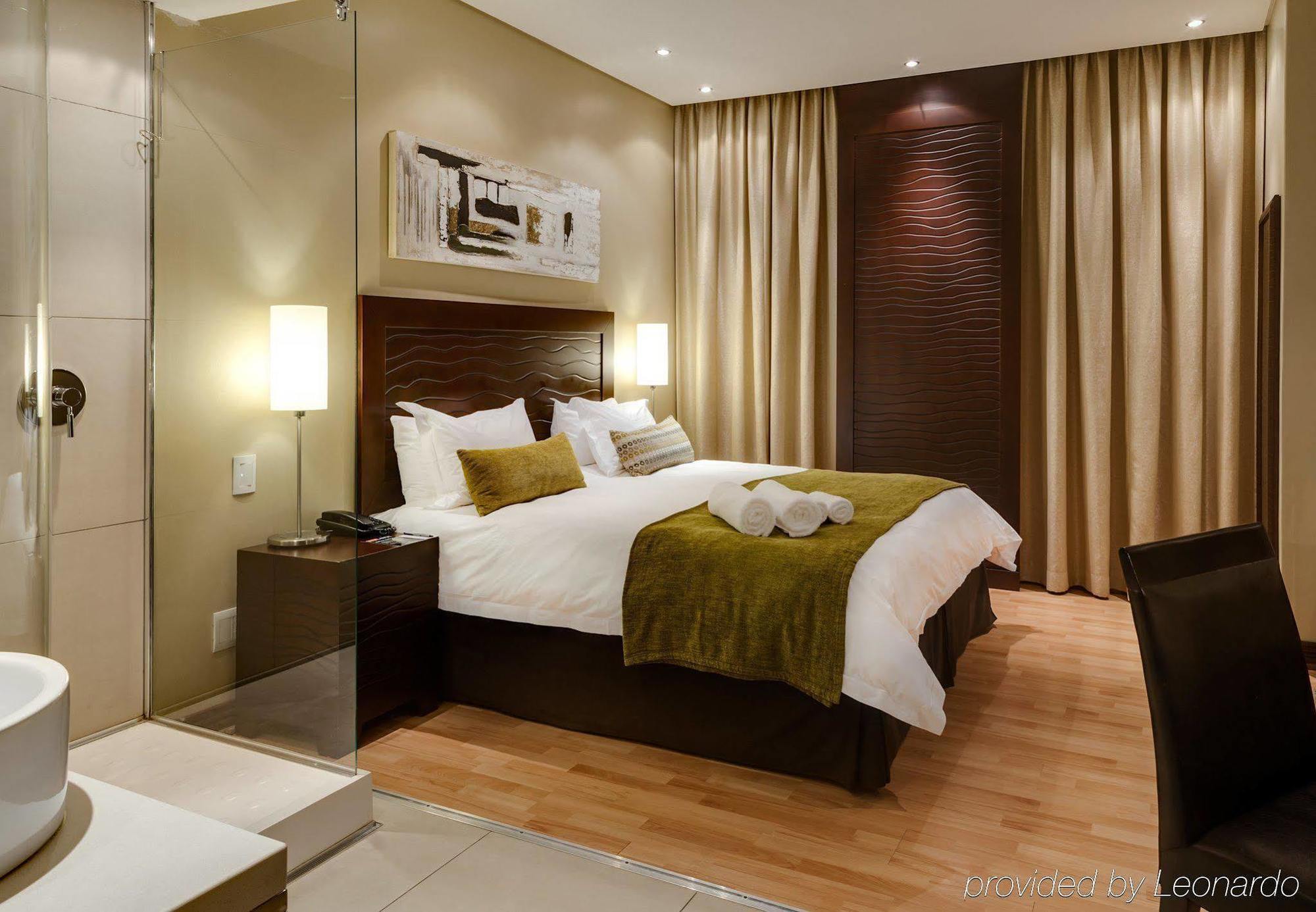 Protea Hotel By Marriott Transit O.R. Tambo Airport Kempton Park Exteriér fotografie