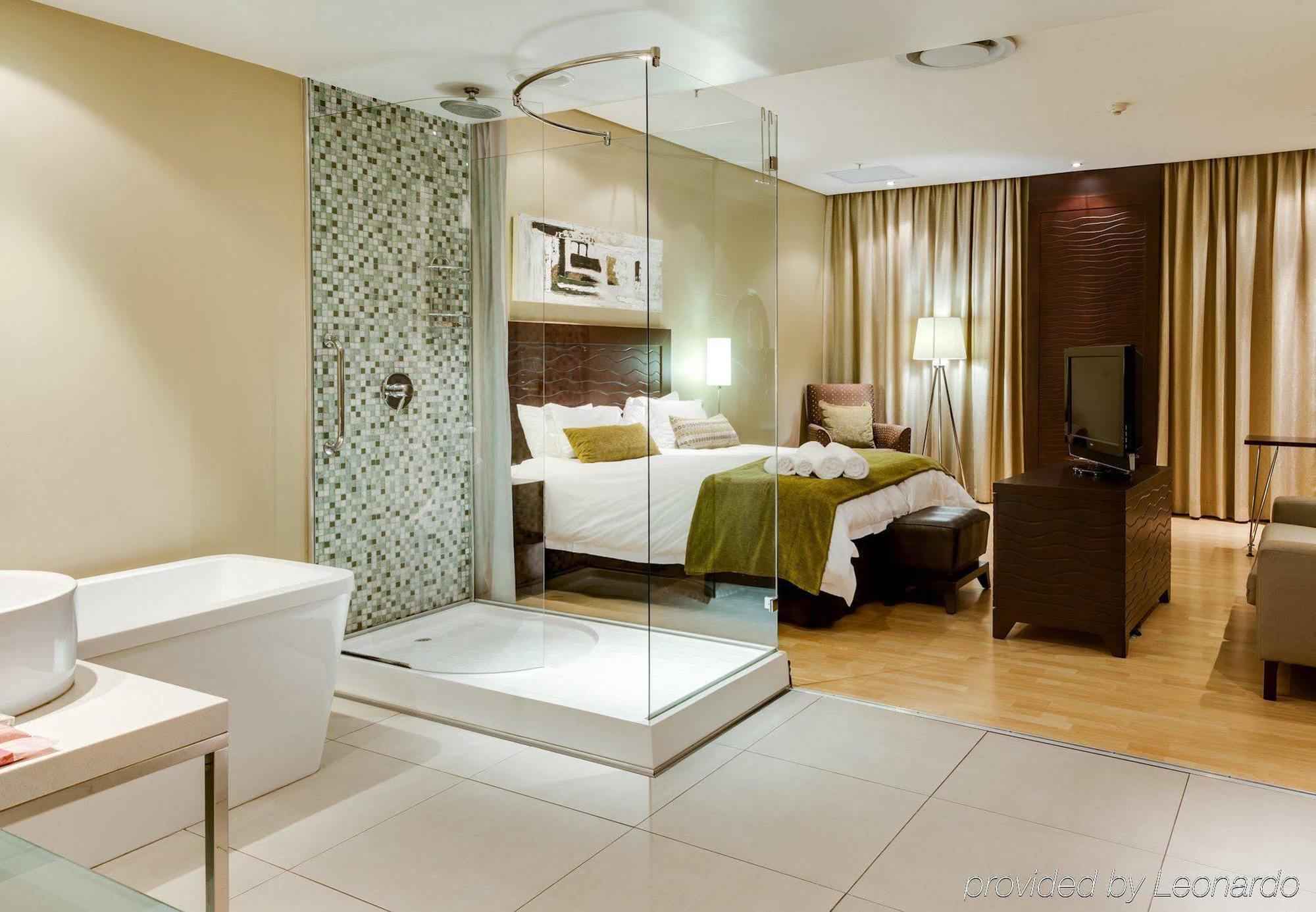 Protea Hotel By Marriott Transit O.R. Tambo Airport Kempton Park Exteriér fotografie