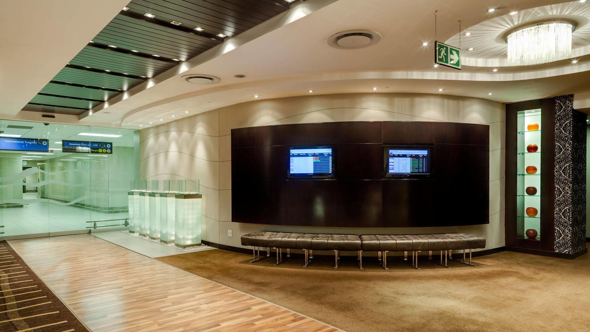 Protea Hotel By Marriott Transit O.R. Tambo Airport Kempton Park Exteriér fotografie