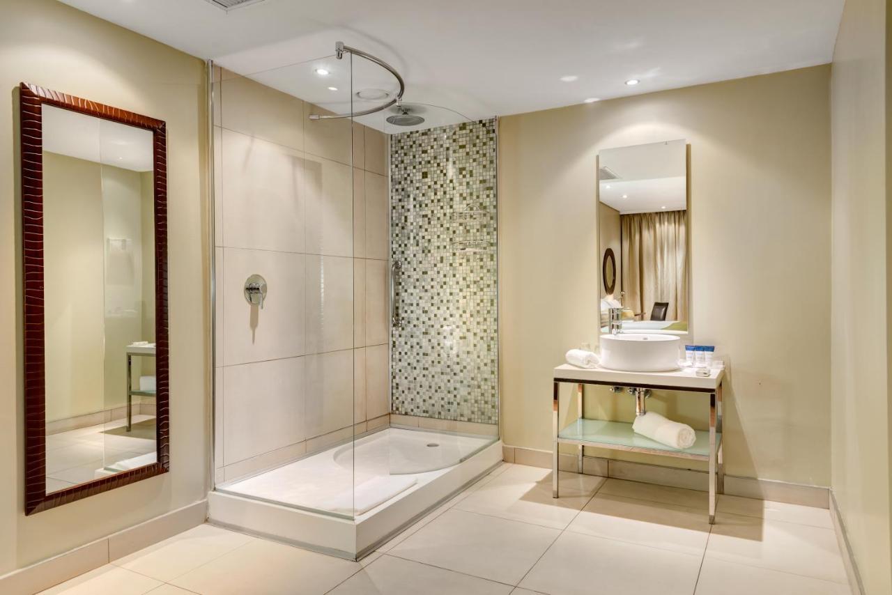 Protea Hotel By Marriott Transit O.R. Tambo Airport Kempton Park Exteriér fotografie