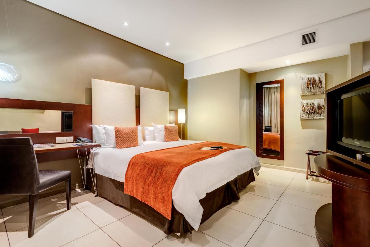 Protea Hotel By Marriott Transit O.R. Tambo Airport Kempton Park Exteriér fotografie
